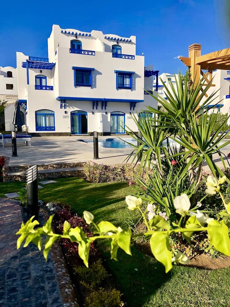 Luxury 4BD Villa with Pool in Hurghada — 5