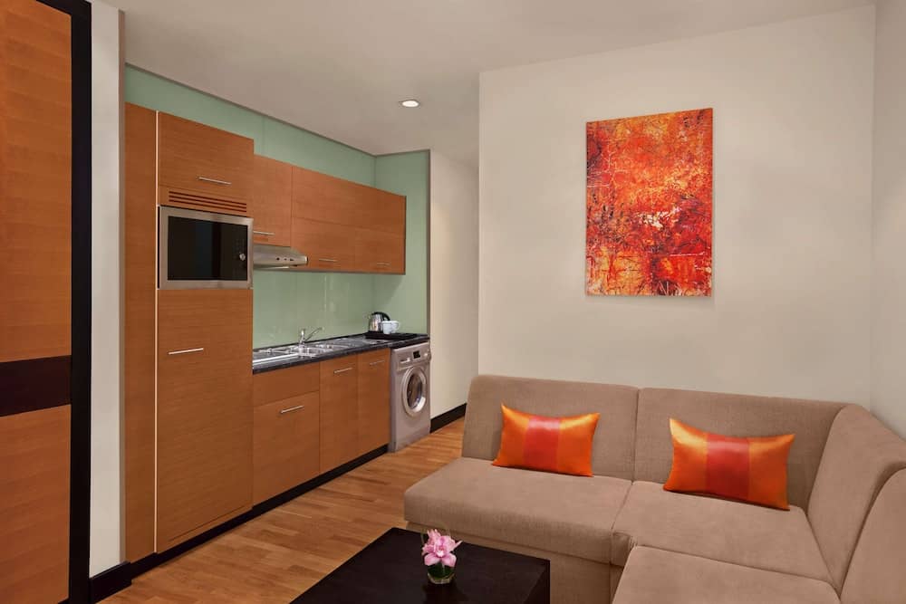 DoubleTree by Hilton Hotel & Residences Dubai Al Barsha — 3