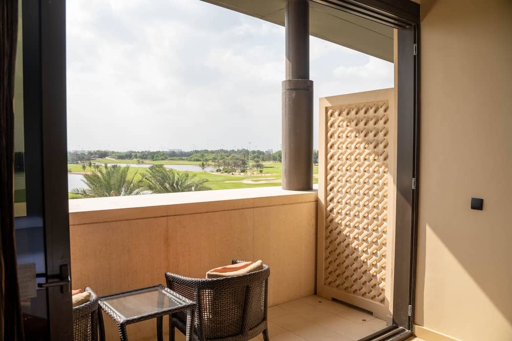 VOGO Abu Dhabi Golf Resort & Spa — 3