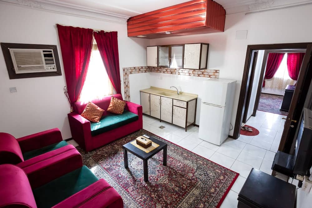 Al Eairy Furnished Apartments Jeddah 4 — 4