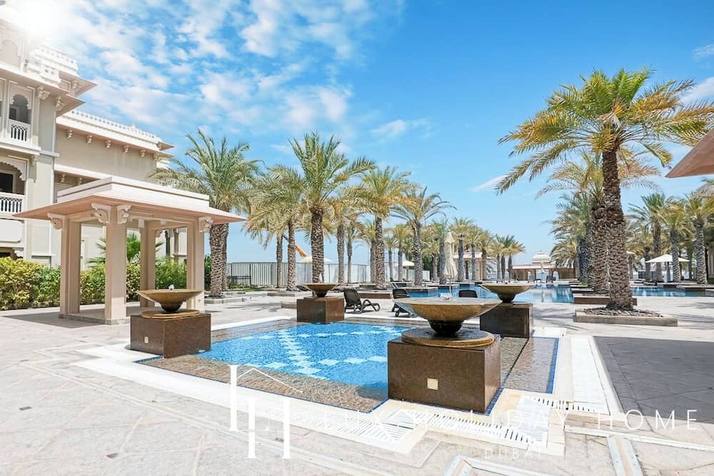 LUX The Grandeur Palm Garden View Suite — 3