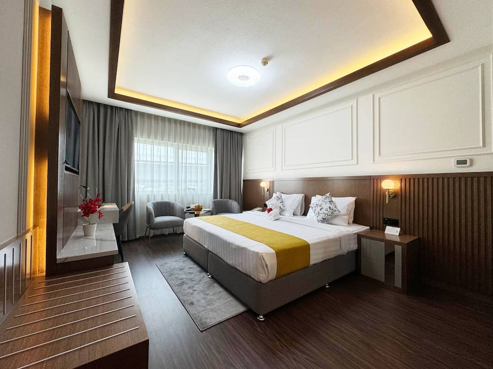 Fortune Plaza Hotel — 5