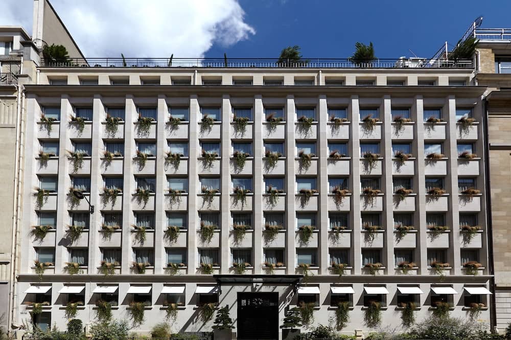The One Alma Paris