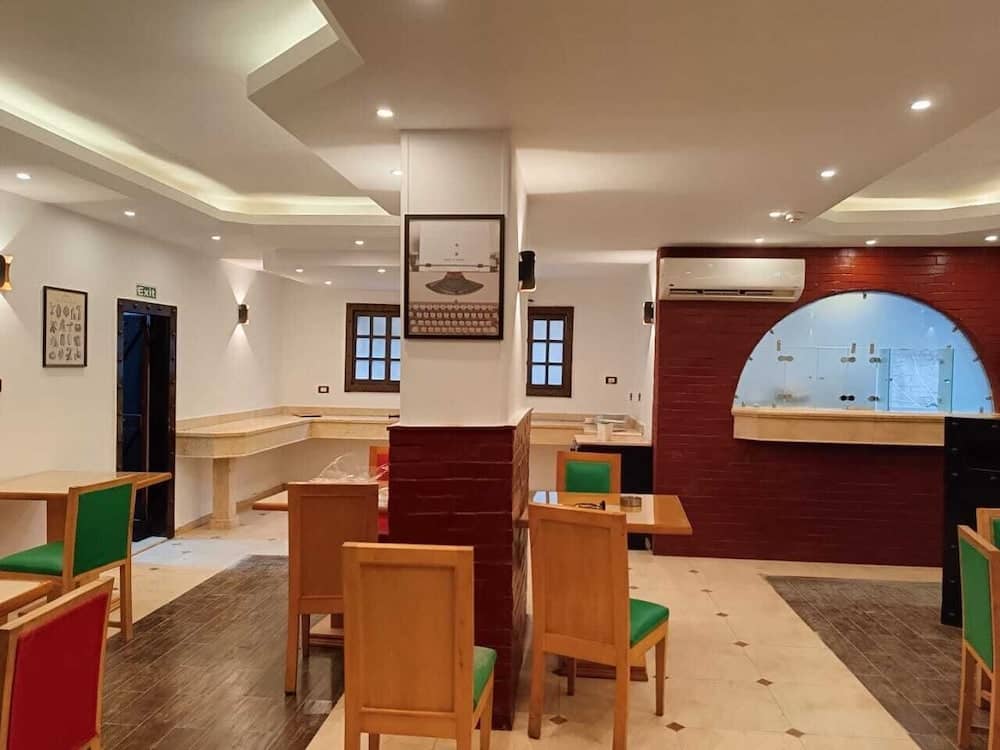 Aura Inn Hotel Cairo — 3
