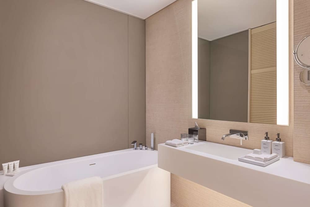 Radisson Beach Resort Palm Jumeirah — 4