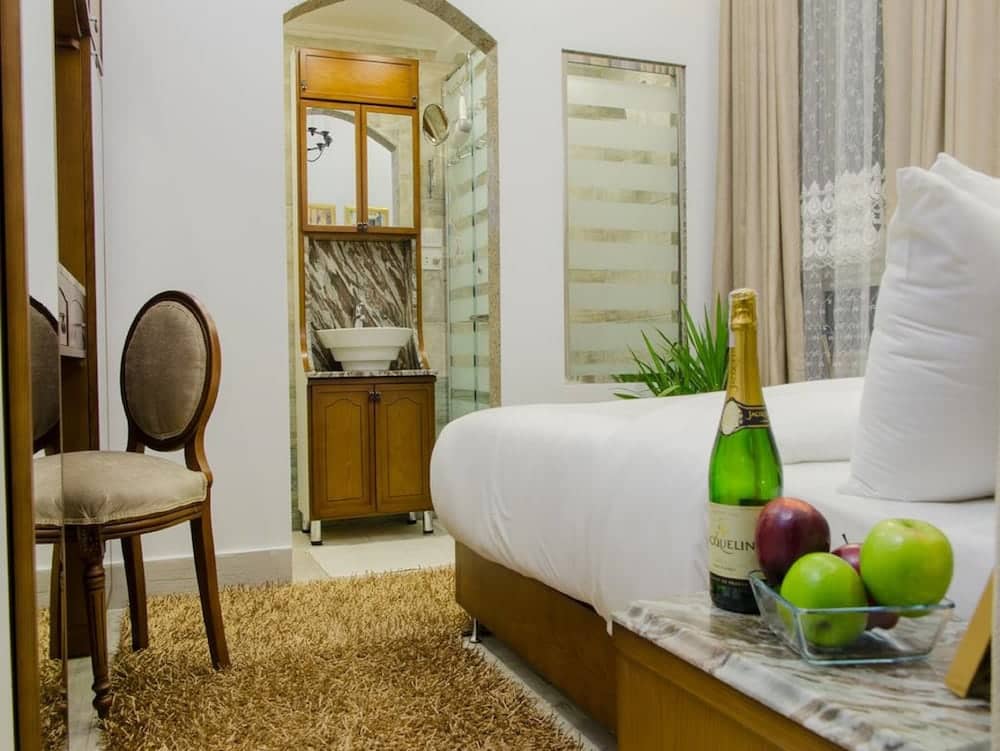Paris Hotel — 3