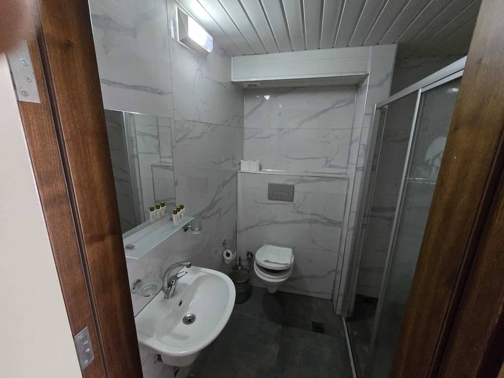 Gül Otel — 3