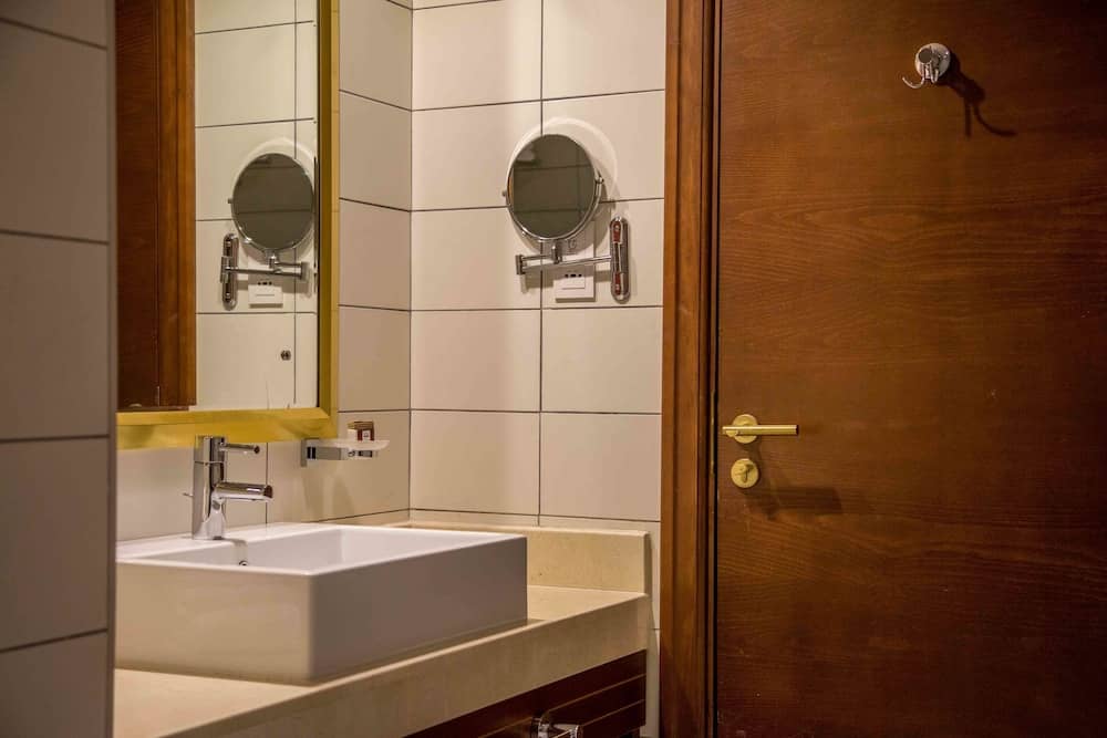 Rayan Hotel Sharjah — 2