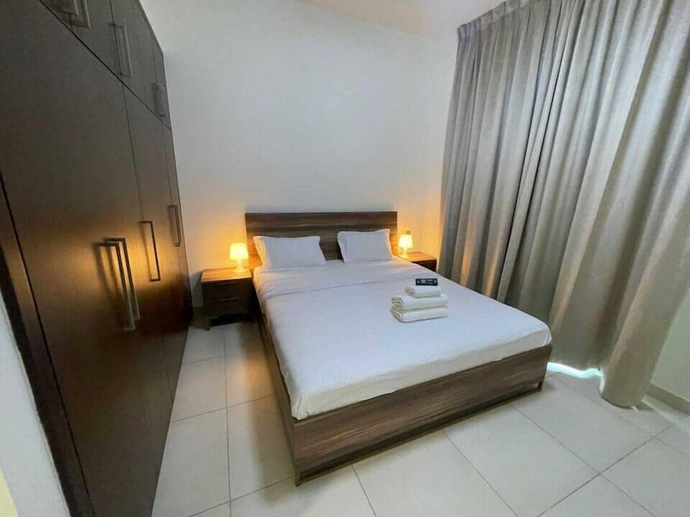 OYO HOME 1384 Luxrious 1 BHK With Balcon — 5