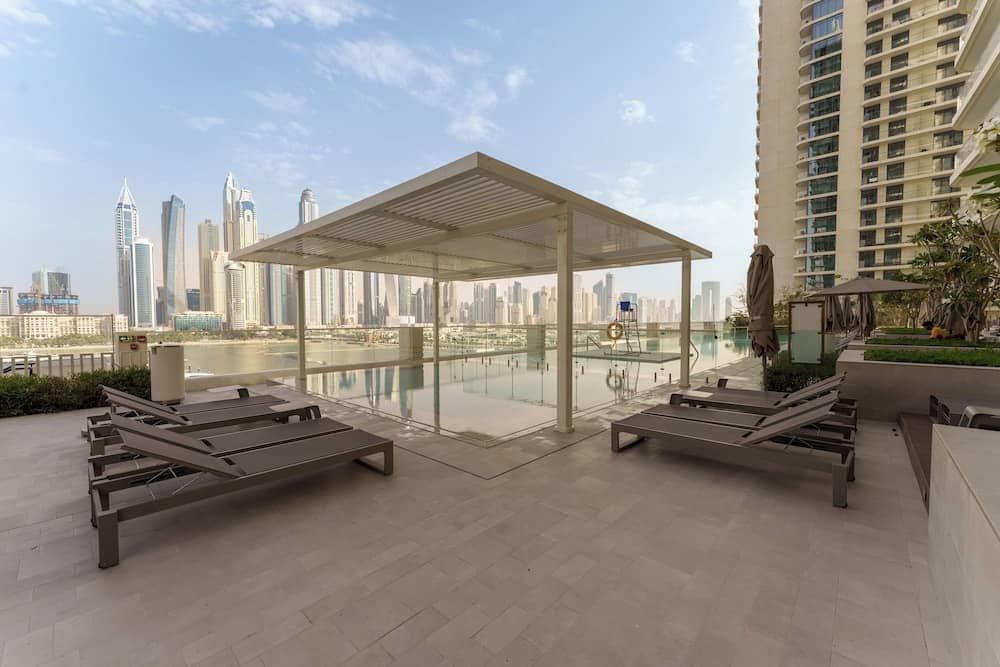 Maison Privee - Upscale Apt w/ Partial Dubai Marina & Palm Views — 2