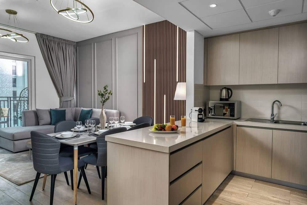 Desert Key - Perfectly Located Yas Island Premier Apts — 3