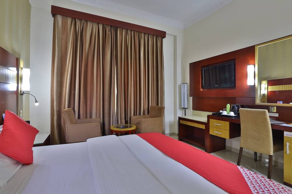 Palette Phoenix Hotel — 3