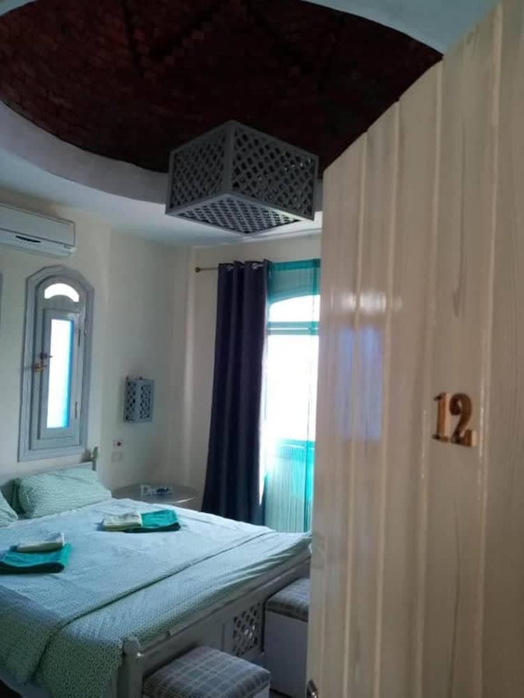 Nile Compound Hotel — 4