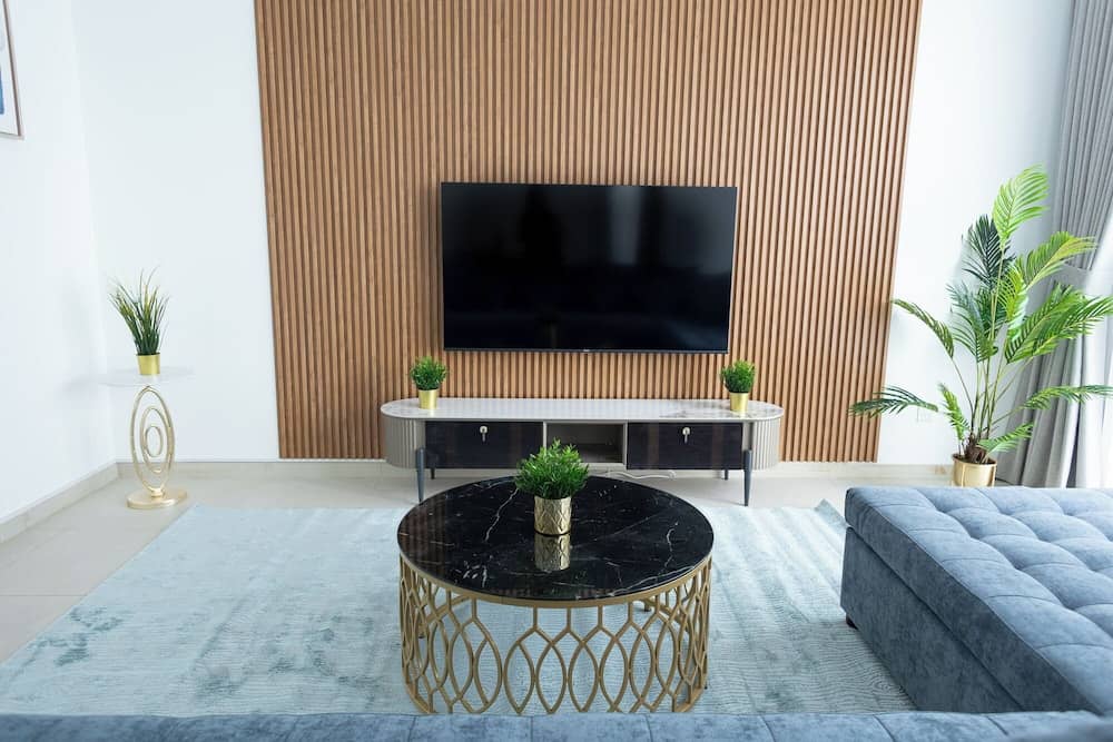 HAPPY SEASON I Al Bateen Residences — 4