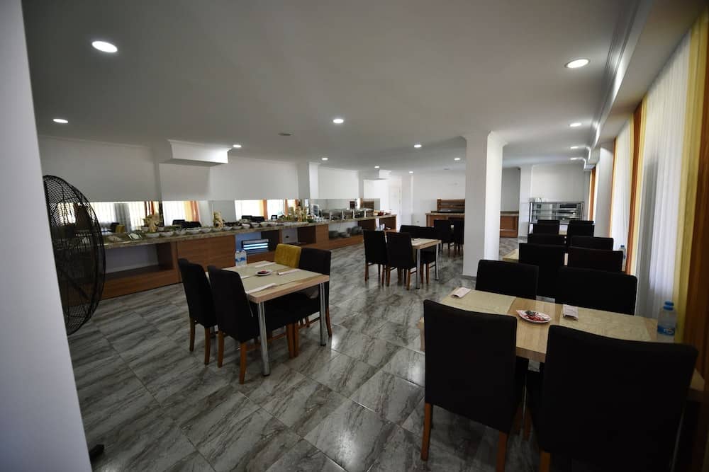 Demirci Hotel — 3
