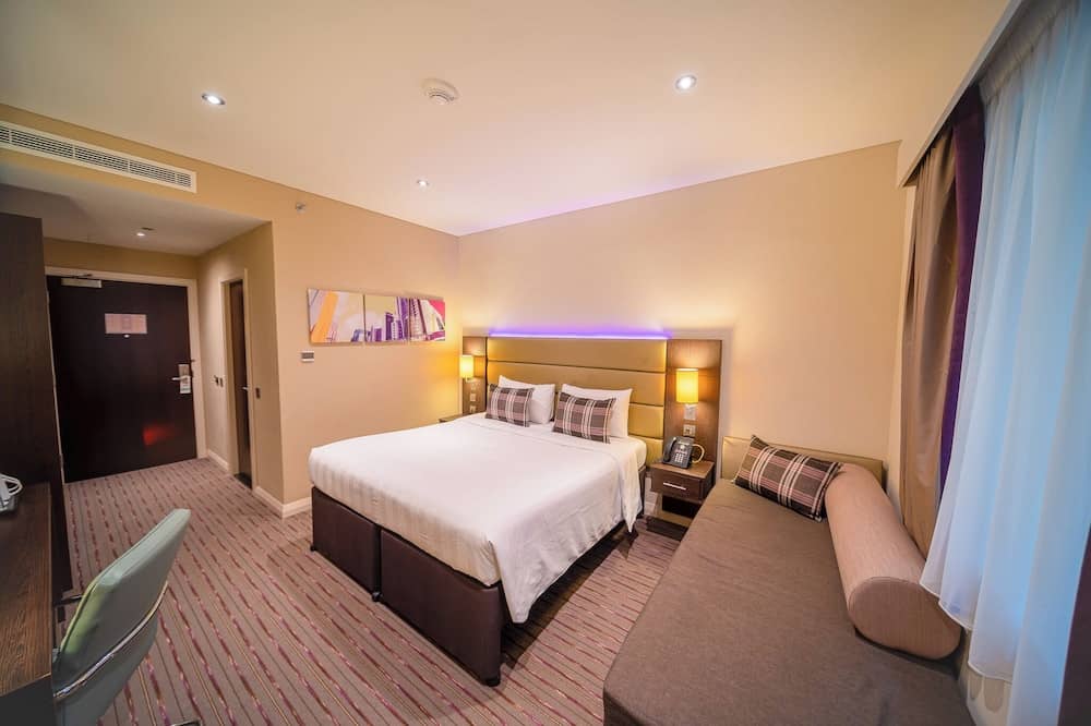 Premier Inn Dubai Al Jaddaf — 4