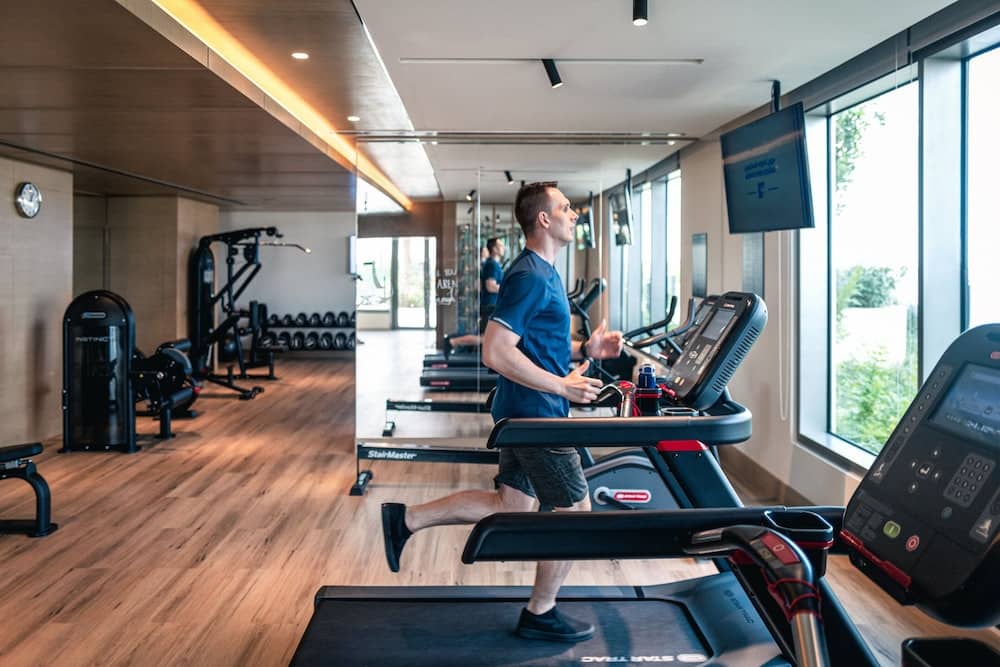 Holiday Inn Hotel & Suites Dubai Science Park by IHG — 2