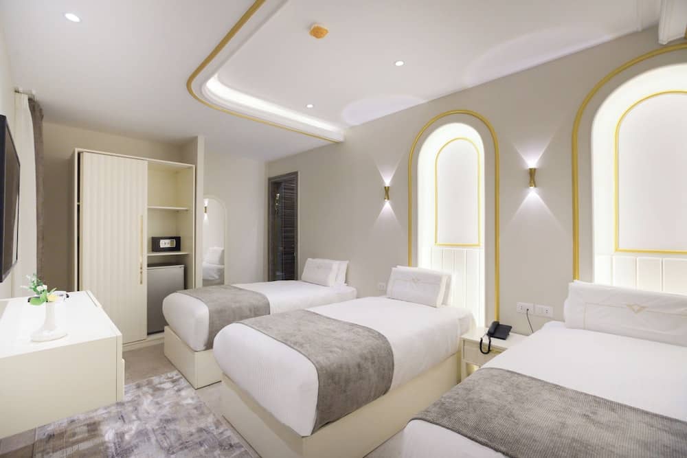 Pyramids Plateau Hotel — 3