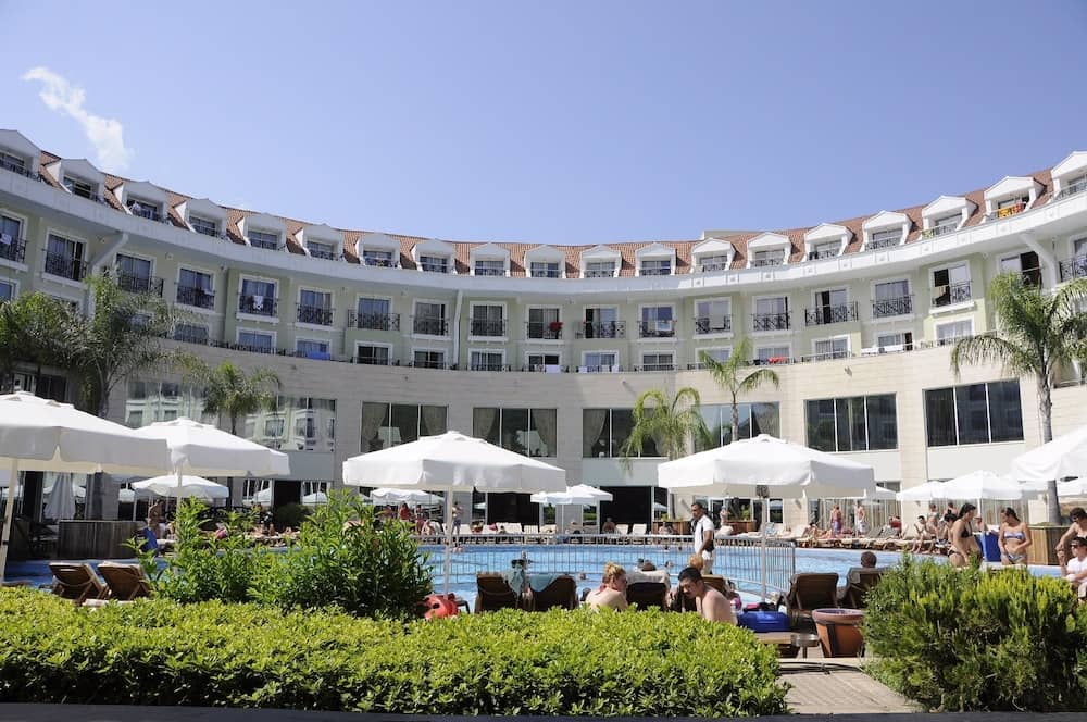 Meder Resort Hotel — 2