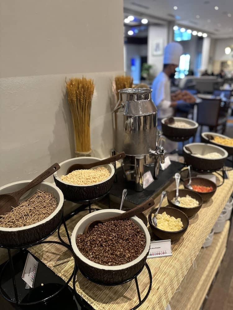 Mövenpick Hotel & Apartments Bur Dubai — 5