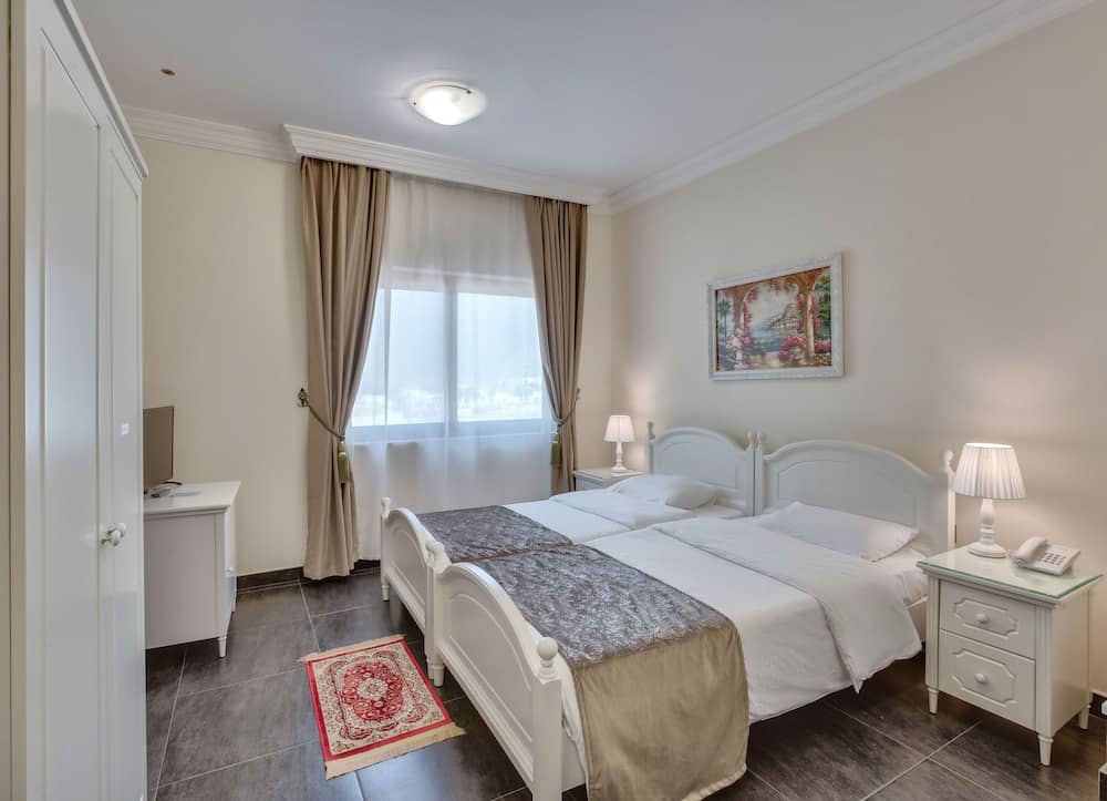 Royal Hotel Sharjah — 4