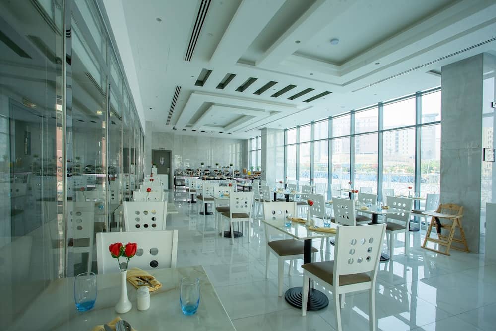 City Avenue Al Reqqa Hotel — 2