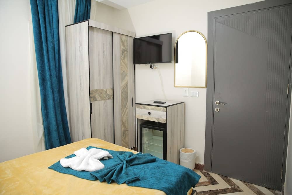 Royal Cairo Hotel