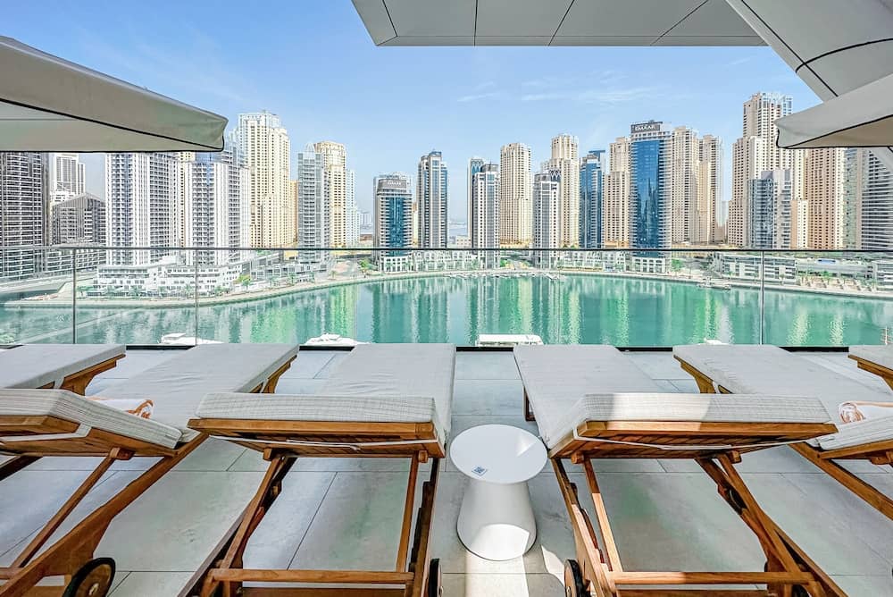 Modern 2BR HighFloor Haven - Vida Marina — 2