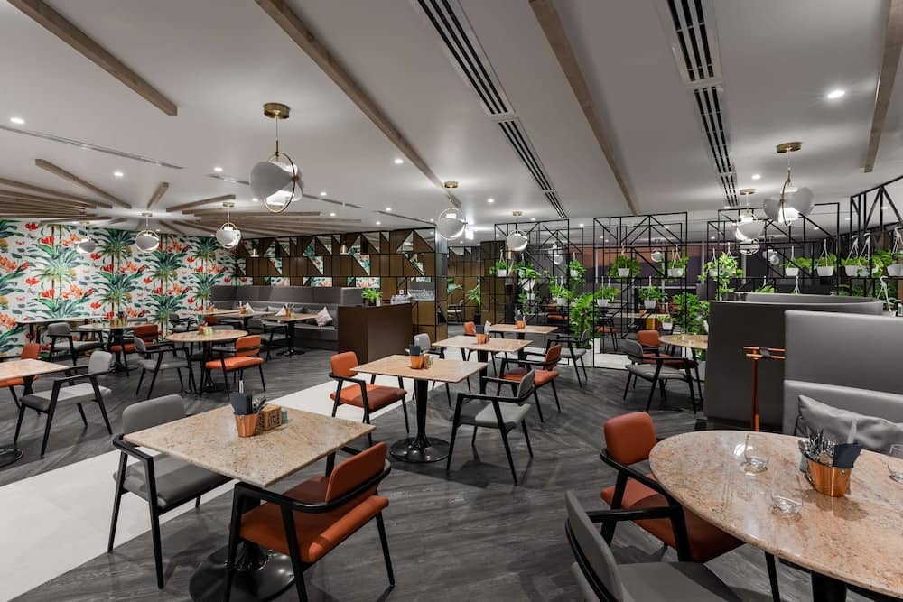 Radisson Dubai Damac Hills — 3