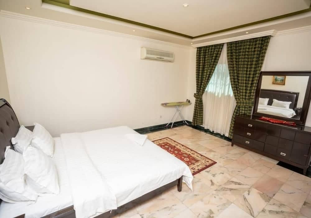 Delmon Hotel Jeddah — 3