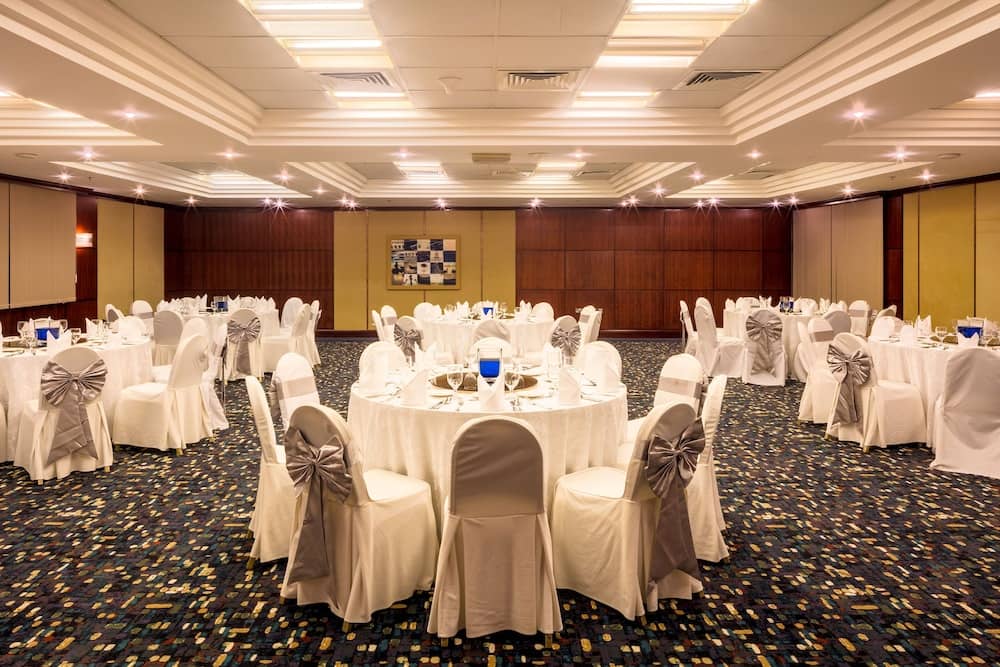 Coral Dubai Deira Hotel — 2