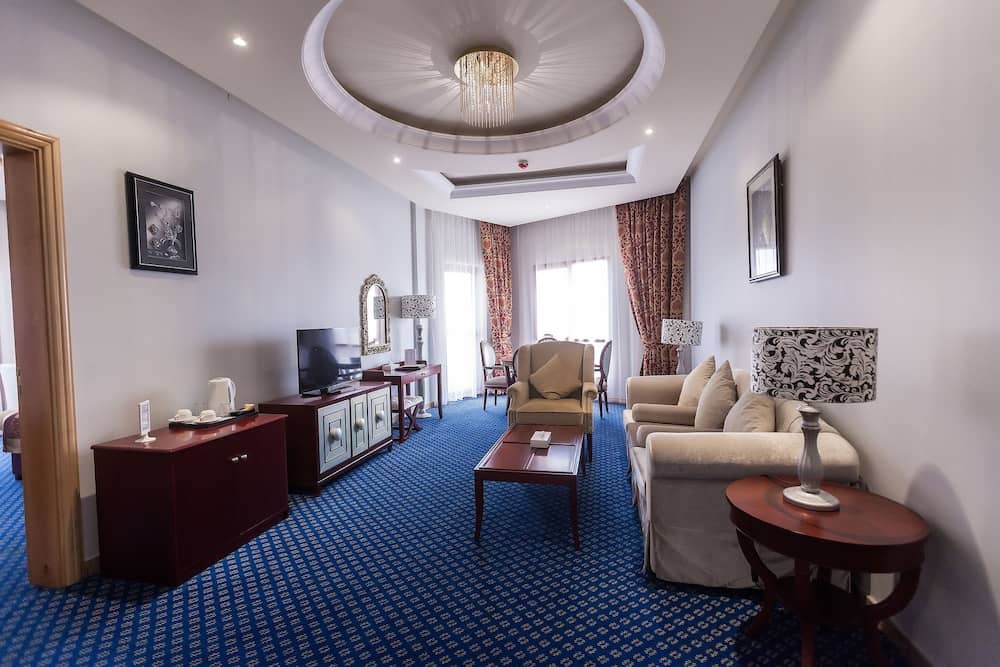 Red Castle Hotel — 3