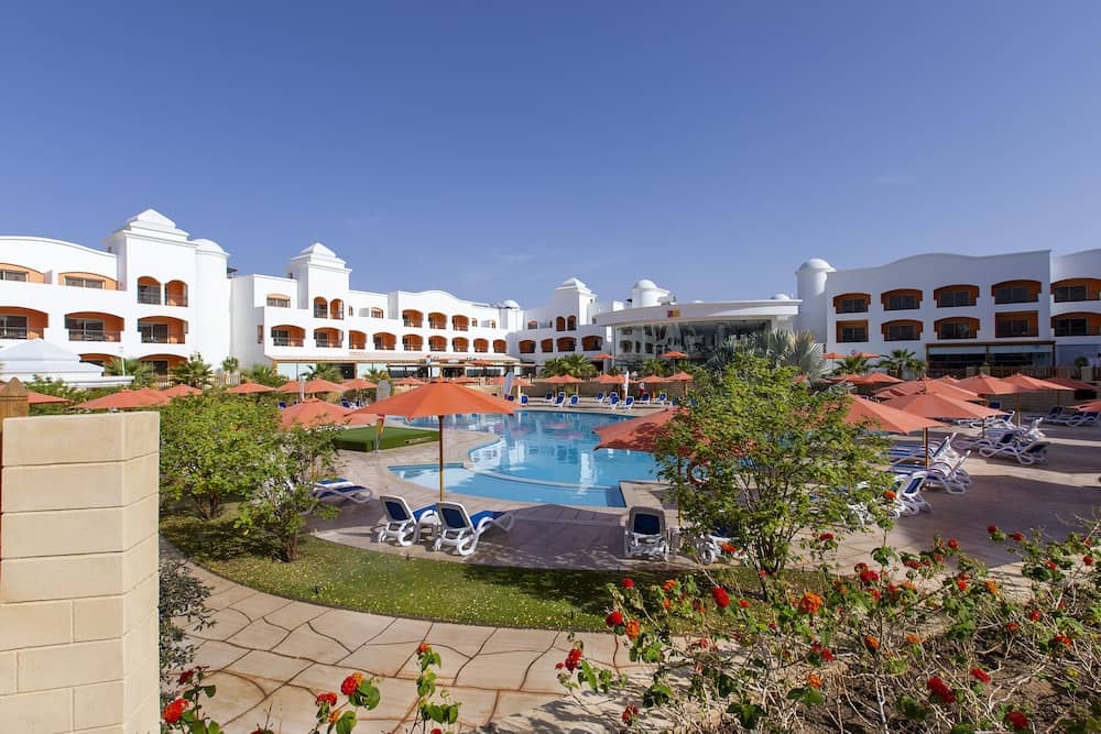 Naama Waves Hotel — 2