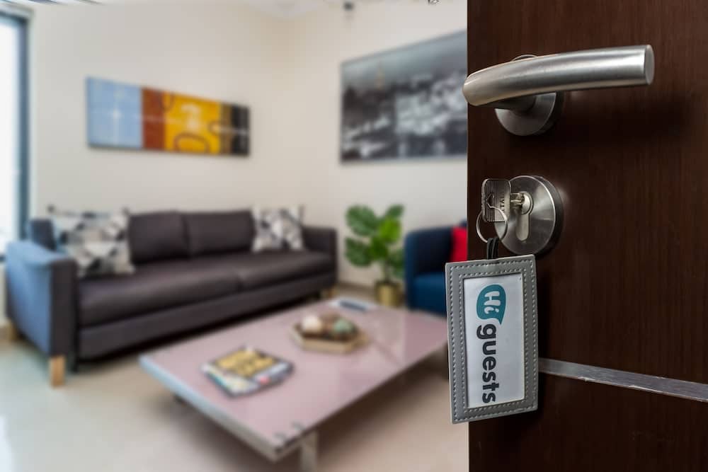 HiGuests - Time place — 4