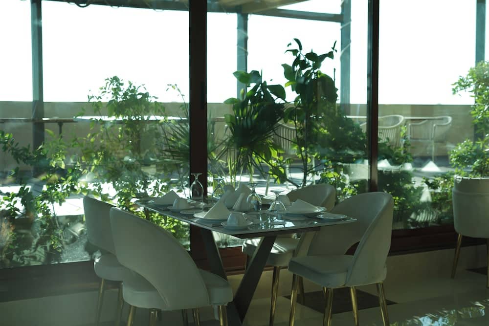 La Zona Continental Hotel — 5
