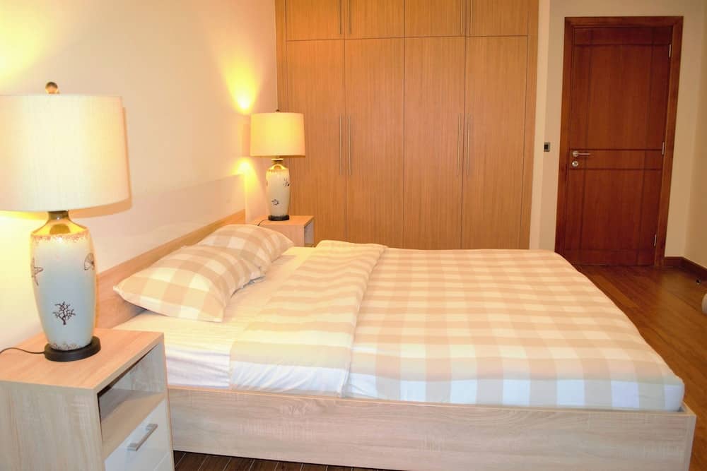 Stylish 1BR near MOE - MRD — 3