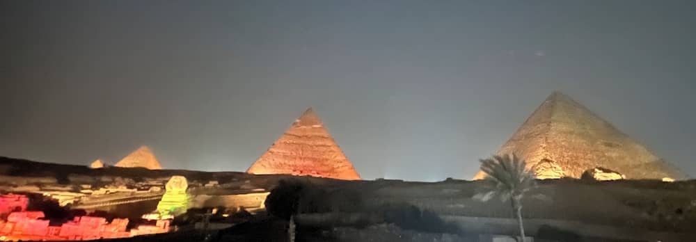 The Gate Hotel Front Pyramids & Sphinx View — 5