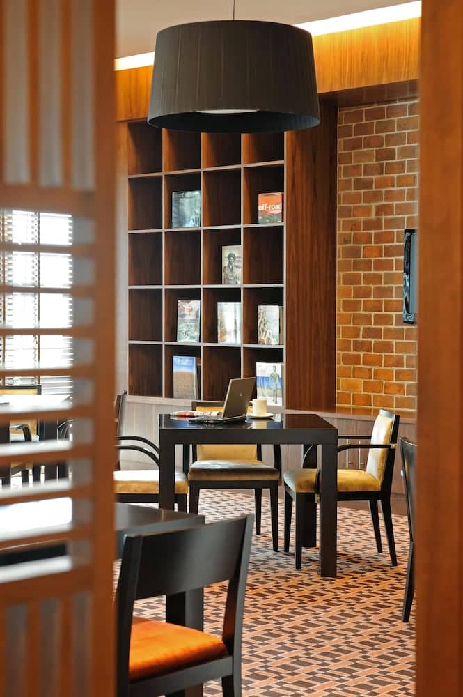 Staybridge Suites Abu Dhabi Yas Island by IHG — 2