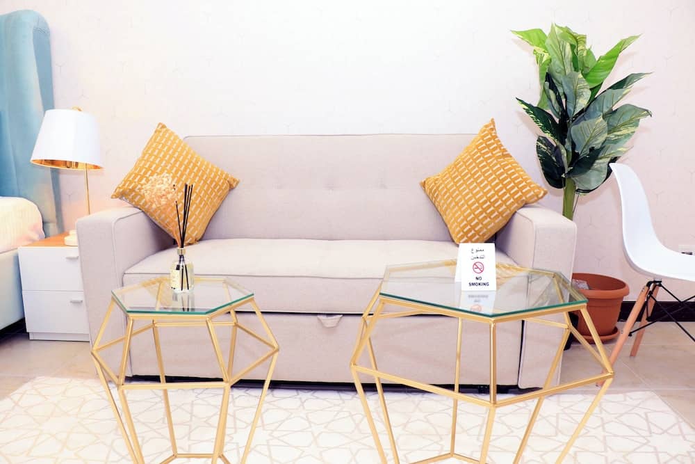 Cosmos Living - Goldcrest Views1 — 3