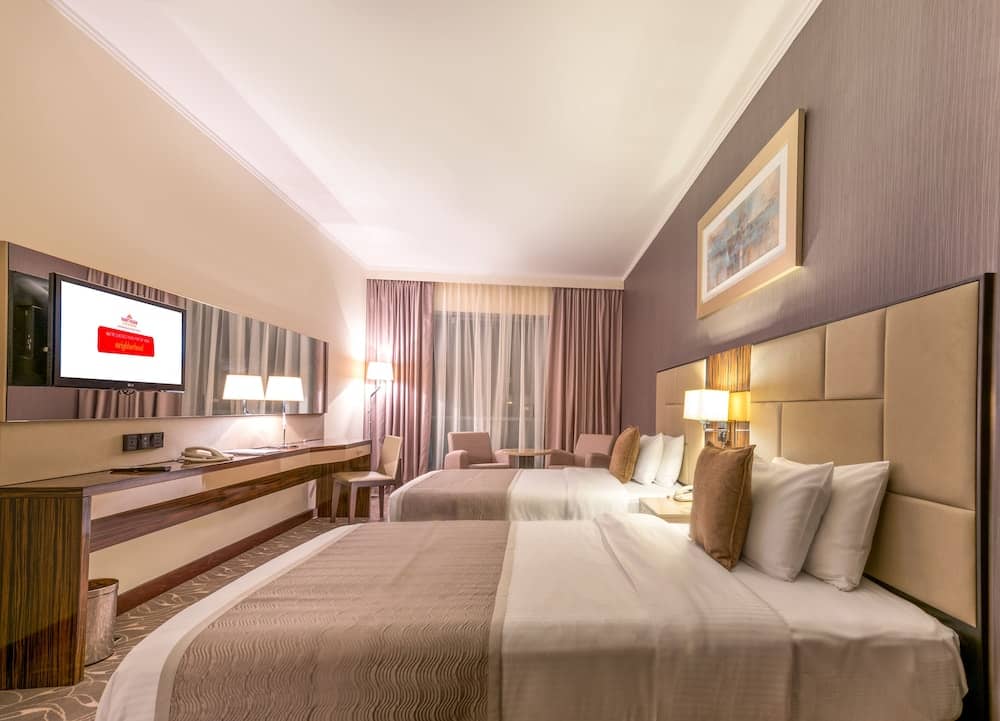Hawthorn Suites by Wyndham Abu Dhabi City Centre — 2