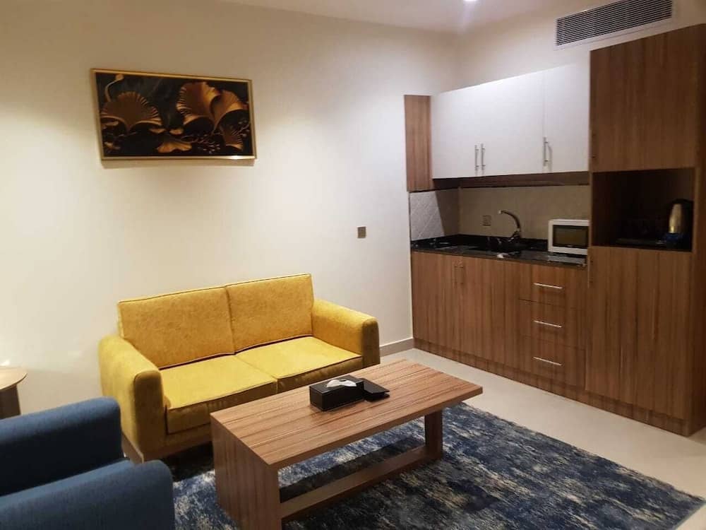 grand view hotel almarwa — 2