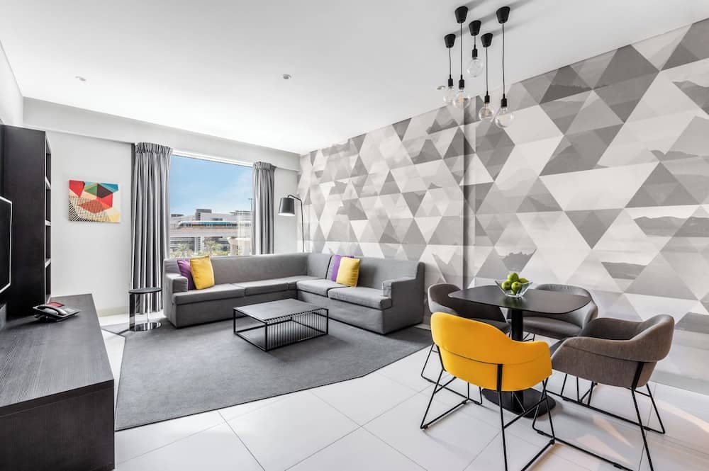 Studio M Arabian Plaza Hotel & Hotel Apartments — 5