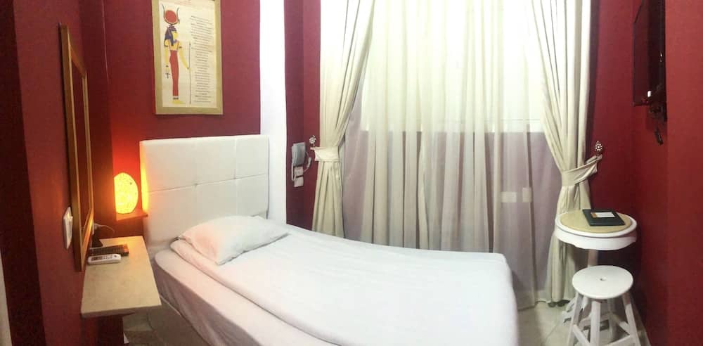 Tahrir Plaza Suites — 3