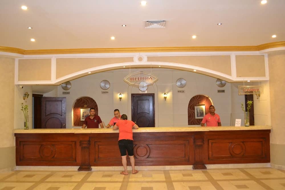 Roma Host Way Hotel & Aqua Park — 3