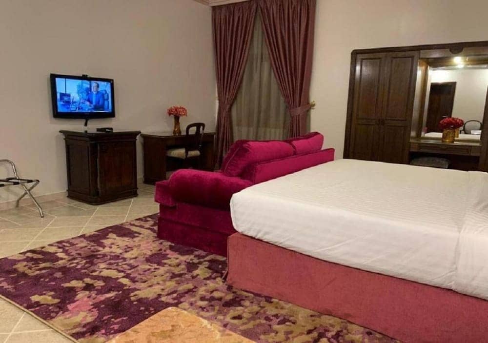 Rotana El Forsan — 4