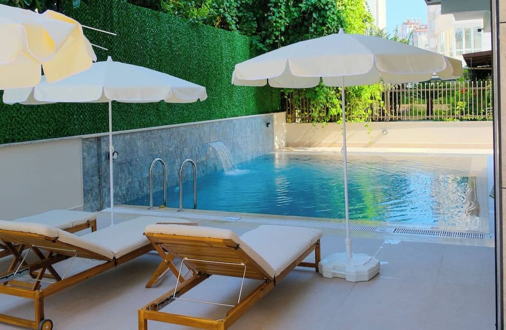 Solmare Suites