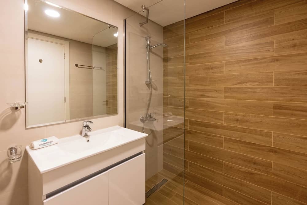 Bloomfields Iconic 2BR Duplex Apartment — 2