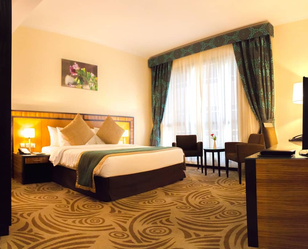Al Majaz Premiere Hotel Apartment — 4