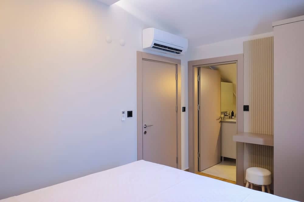 Solmare Suites — 2