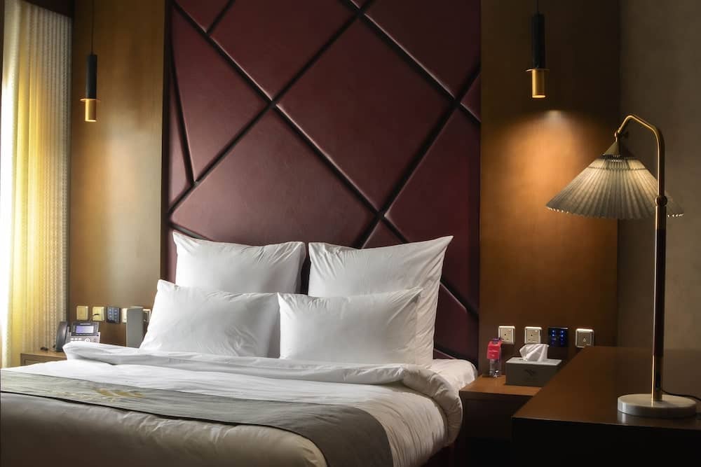 Redwaves Hotel — 5